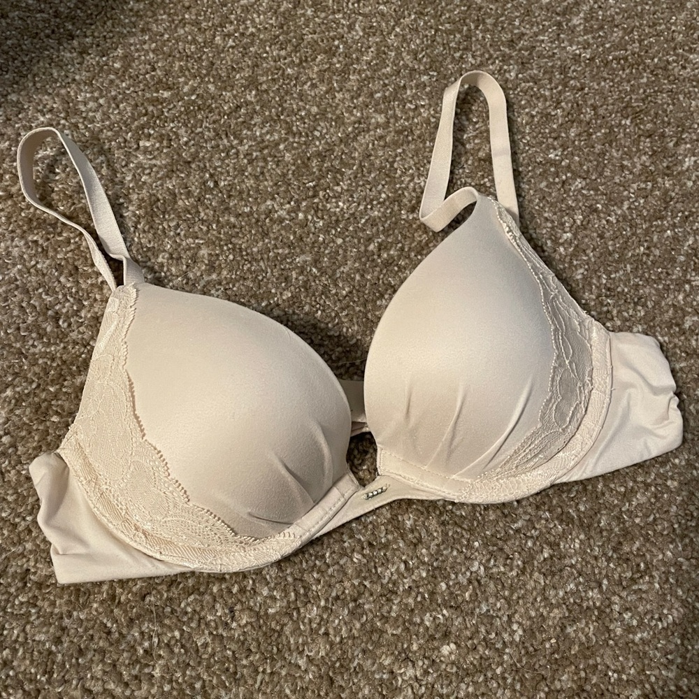 32B Victorias Secret Fabulous push-up bra